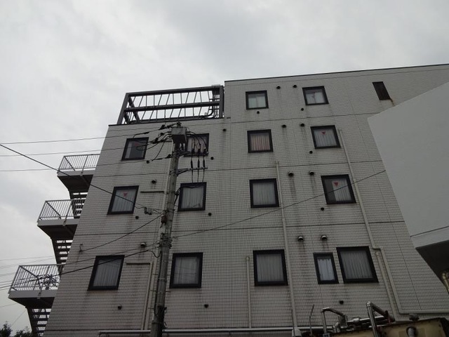 センチュリーシルバー花山 施設外観