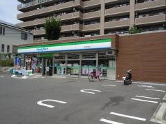 ファミリーマート　厚木高校前店