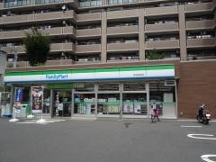 ファミリーマート　厚木高校前店
