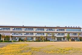 明和西小学校