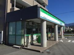 ファミリーマート　中津川桃山店