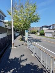 「三原台小学校」バス停留所