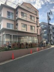 シーダーヒルズ
