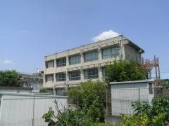東大阪市立枚岡中学校