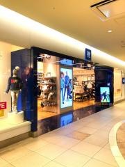 ＧＡＰキャナルシティ博多店