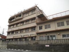 足立医院