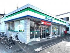 ファミリーマート　川越霞ヶ関店