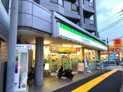 ファミリーマート　西竹の塚一丁目店