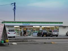 ファミリーマート　本巣文殊店