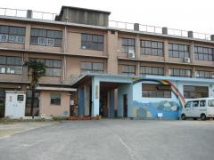 土生小学校