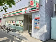 セブンイレブン　新宿余丁町店