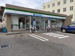 ファミリーマート　高岡末広町店
