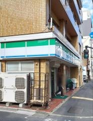 ファミリーマート　鈴屋大島二丁目店