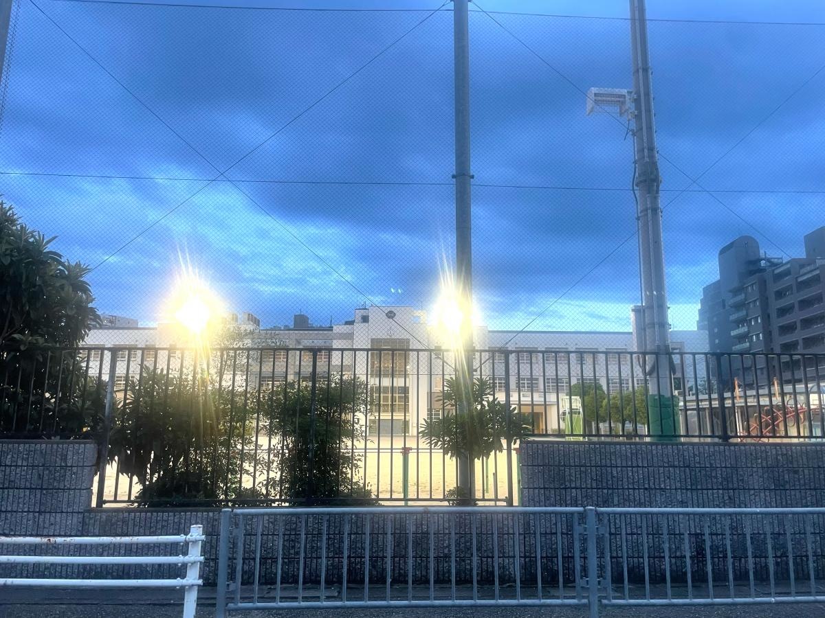 難波小学校