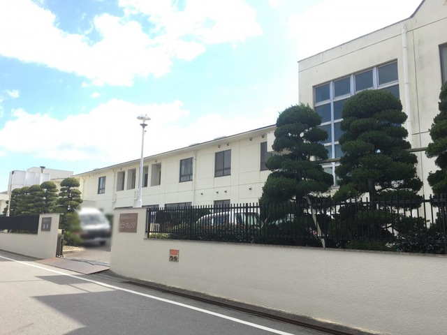オレンジ 施設外観
