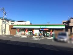 ファミリーマート　川崎新作五丁目店