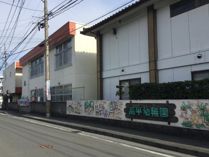 お寺の中の幼稚園