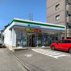 ファミリーマート　西矢田店
