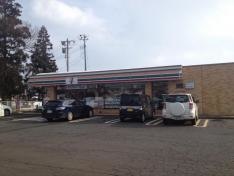 セブンイレブン　南陽島貫店