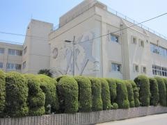 越谷市立東中学校