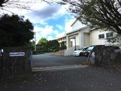 西原村立西原中学校