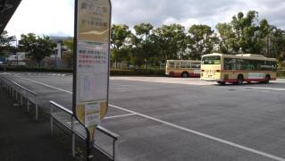 「慶応大学」バス停留所