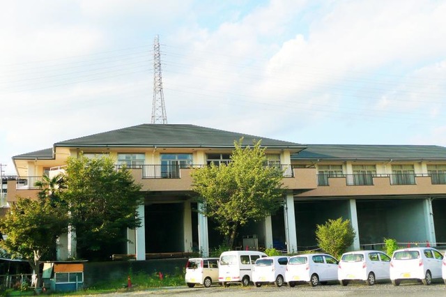 鶴生田園 施設外観