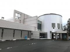 尾花沢市民図書館