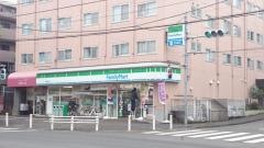 ファミリーマート　多摩連光寺店