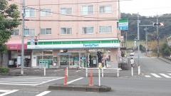 ファミリーマート　多摩連光寺店