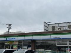 ファミリーマート　上名古屋四丁目店