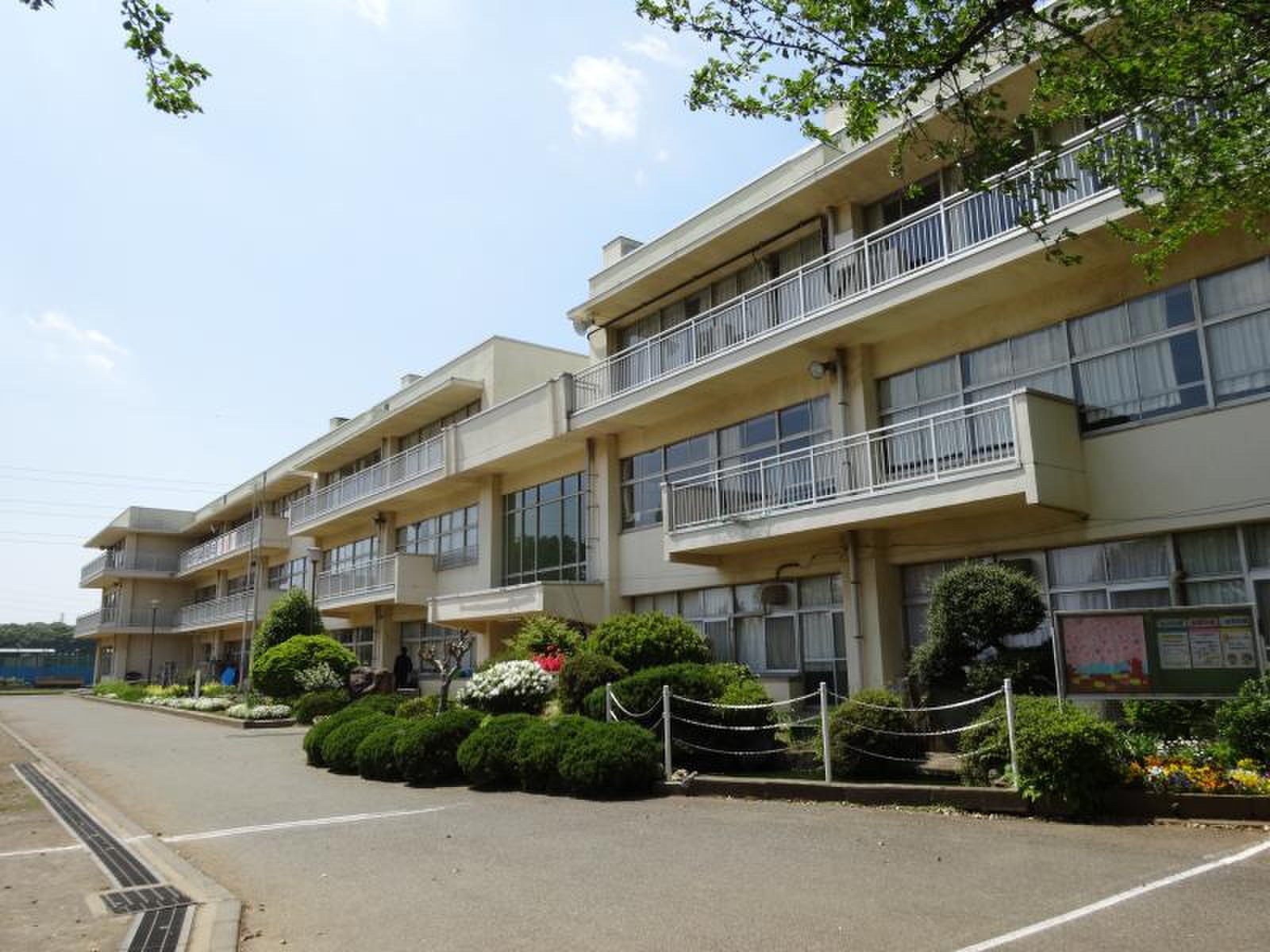 三芳町立上富小学校