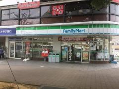ファミリーマート　弥生台駅前店