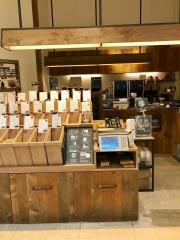 やなか珈琲店　アリオ西新井店