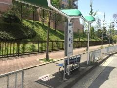 「芝谷町」バス停留所