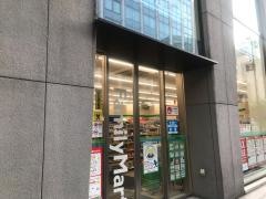 ファミリーマート　外神田一丁目店