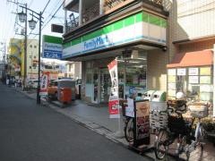 ファミリーマート　黒須南越谷店