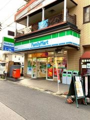 ファミリーマート　黒須南越谷店