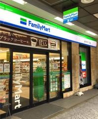 ファミリーマート　金沢片町一丁目店
