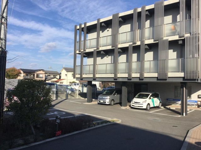 ぐろ〜りあ東野サービス付き高齢者向け住宅 施設外観