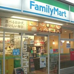 ファミリーマート　名東牧の原店