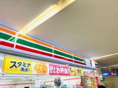 セブンイレブン　北九州空港店