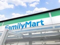 ファミリーマート　与那城あやはし店