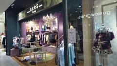 ａｘｅｓ　ｆｅｍｍｅ　みなとみらい店