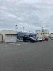 ローソン　下高津四丁目店