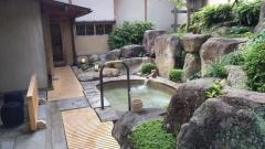 庭園の宿石亭