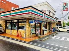 セブンイレブン　八幡鳴水店