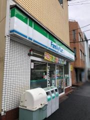 ファミリーマート　江東境川店