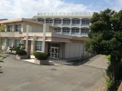 鷹岡小学校