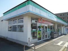ファミリーマート　御所東松本店